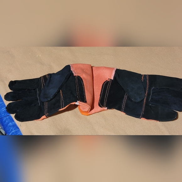 Western Safety Work Gloves - Picture 2 of 4